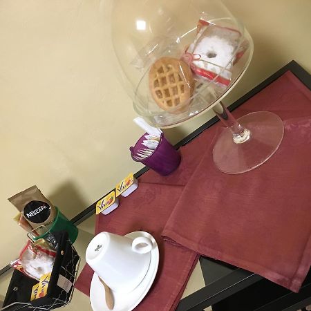 B & B La Guesthouse Poirino Екстер'єр фото