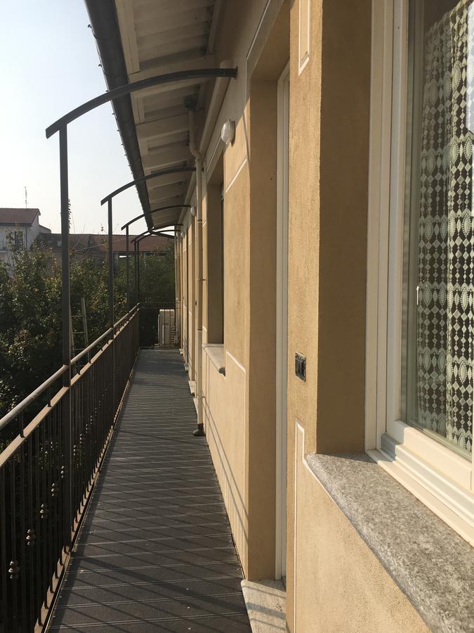 B & B La Guesthouse Poirino Екстер'єр фото