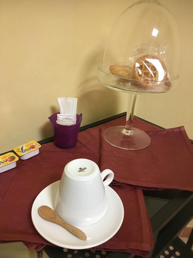 B & B La Guesthouse Poirino Екстер'єр фото