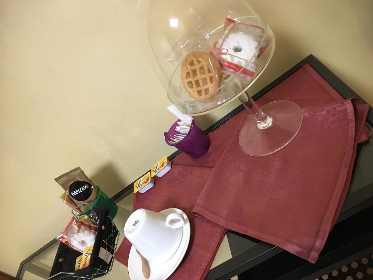 B & B La Guesthouse Poirino Екстер'єр фото